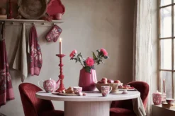 Flower Festival Set/2 Cappuccino Tasse & Undertasse Dunkelrosa