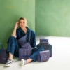 Freya Schultertasche Streifen Blau