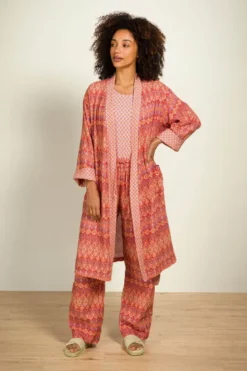 Naomi Kimono Ashanti Rot