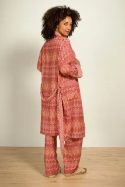 Naomi Kimono Ashanti Rot