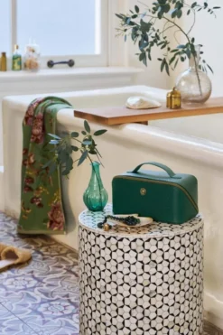 Necessaire Cyrille Mittelgroß Grün