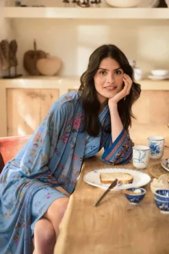 Noa Kimono Bodhi Flower Blau