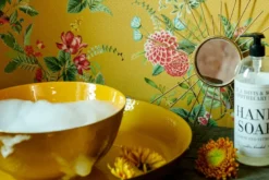 Pip Studio Floris Vliestapete Gelb