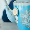 Royal White Tee-Ei Medaillon