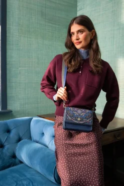Schultertasche Fenna Klein Il Ricamo Blau