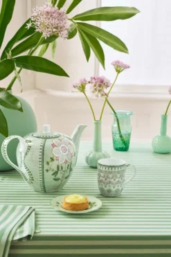 Tasse Klein Lily & Lotus Moon Delight Hellgrün