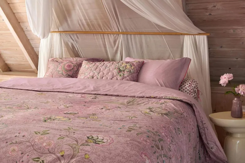 Zierkissen Quilted Mumbai Morning Rosa